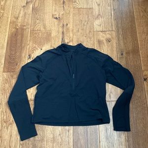 Lululemon half zip cropped running shirt